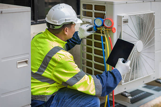 Professional Hvac Installation technician working in Clinton, UT